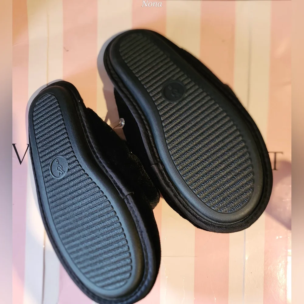 Victoria's Secret Black Slippers with Logo size Small NWT - Picture 6 of 6